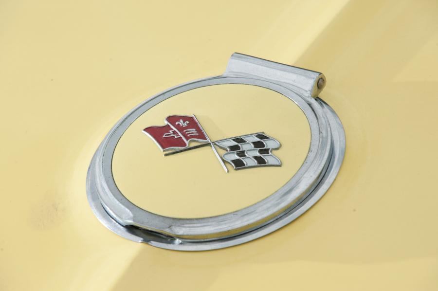  Chevrolet Corvette Stingray Convertible 1967 года  (фото 7 из 18)